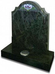 Tapered pin lines and a variegated calla lily design complement the shape of this polished Kerala Green granite memorial.